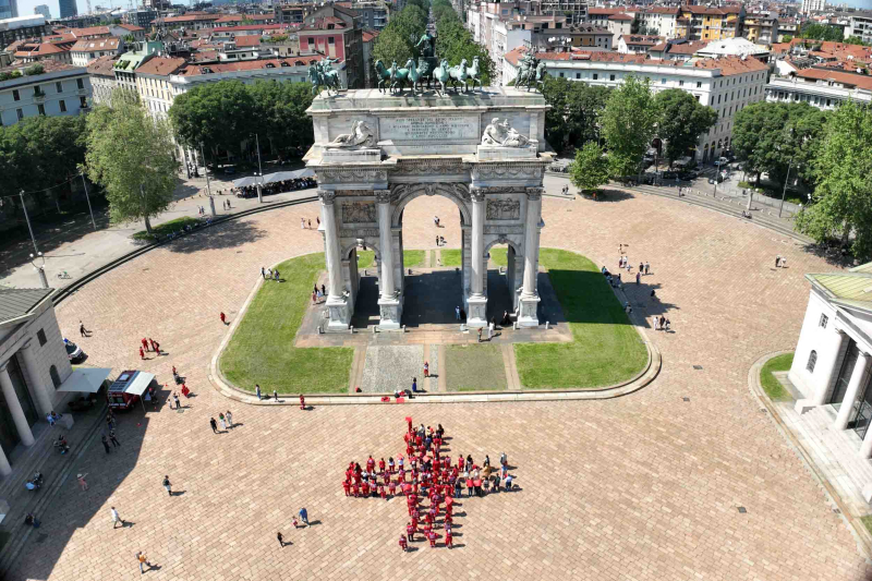 Flash mob 160 anni Arco della Pace